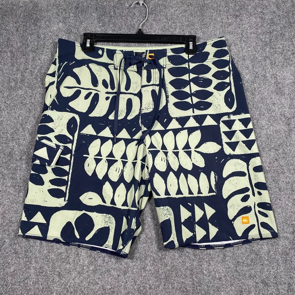 Quicksilver Mens 36 Green Black Monstera Leaf Print Waterman Shorts Swim Short - Picture 1 of 7